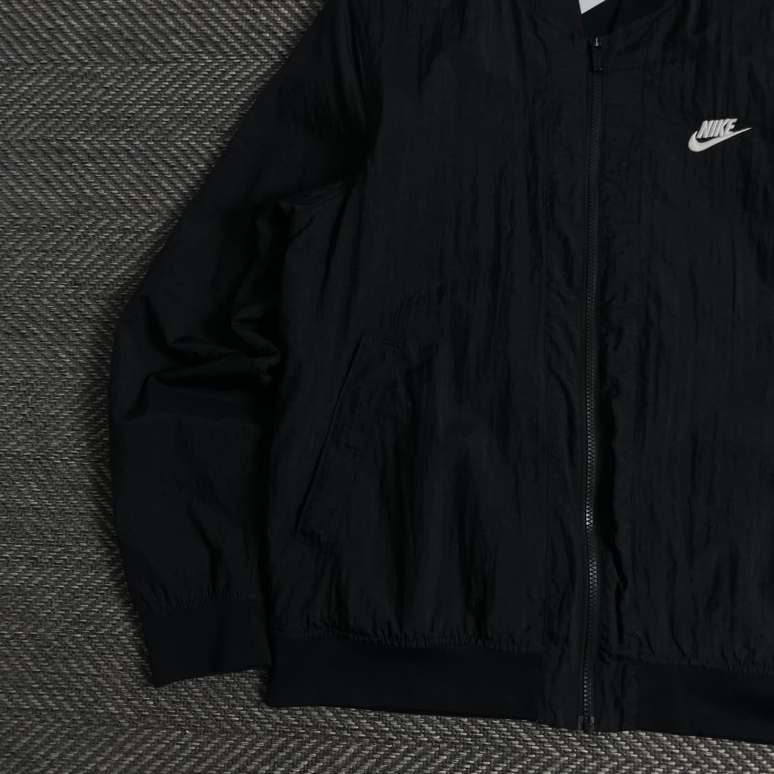 나이키 퓨츄라 나일론 우븐 봄버 자켓 블랙y 3600 상품이미지4