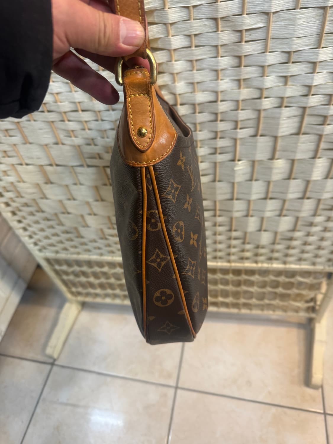 정품 루이비통 오테온 크로스백 팝니다 상품이미지4