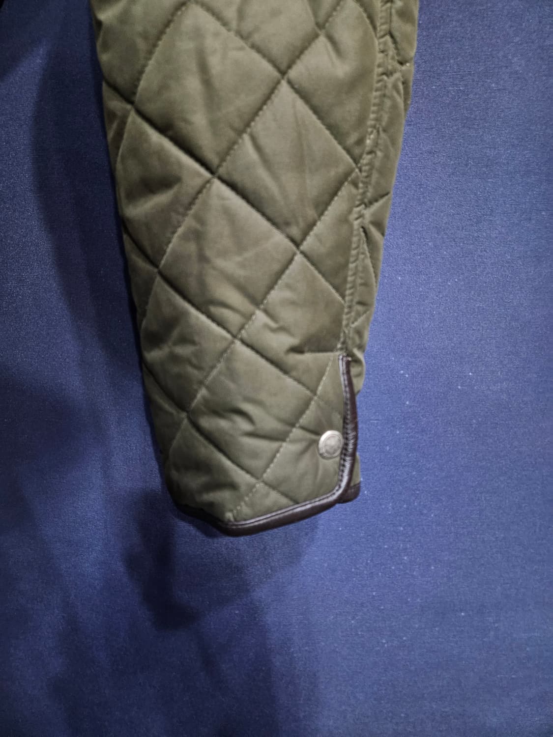 콜한 퀼팅 카키컬러 남성 105~110 패딩자켓  상품이미지5