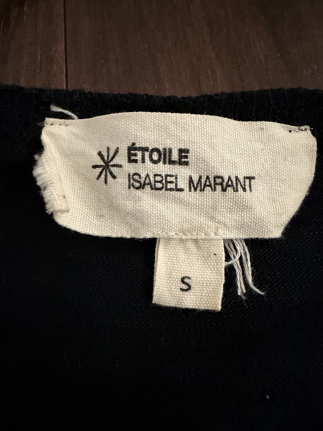 이자벨마랑 브이넥 반팔티 상품이미지4