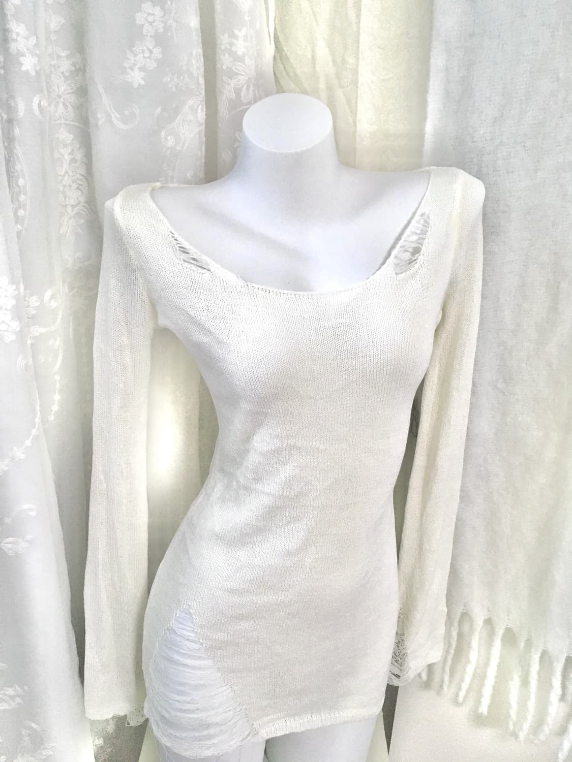 화이트 그런지 슬림 네트 롱슬리브  상품이미지4