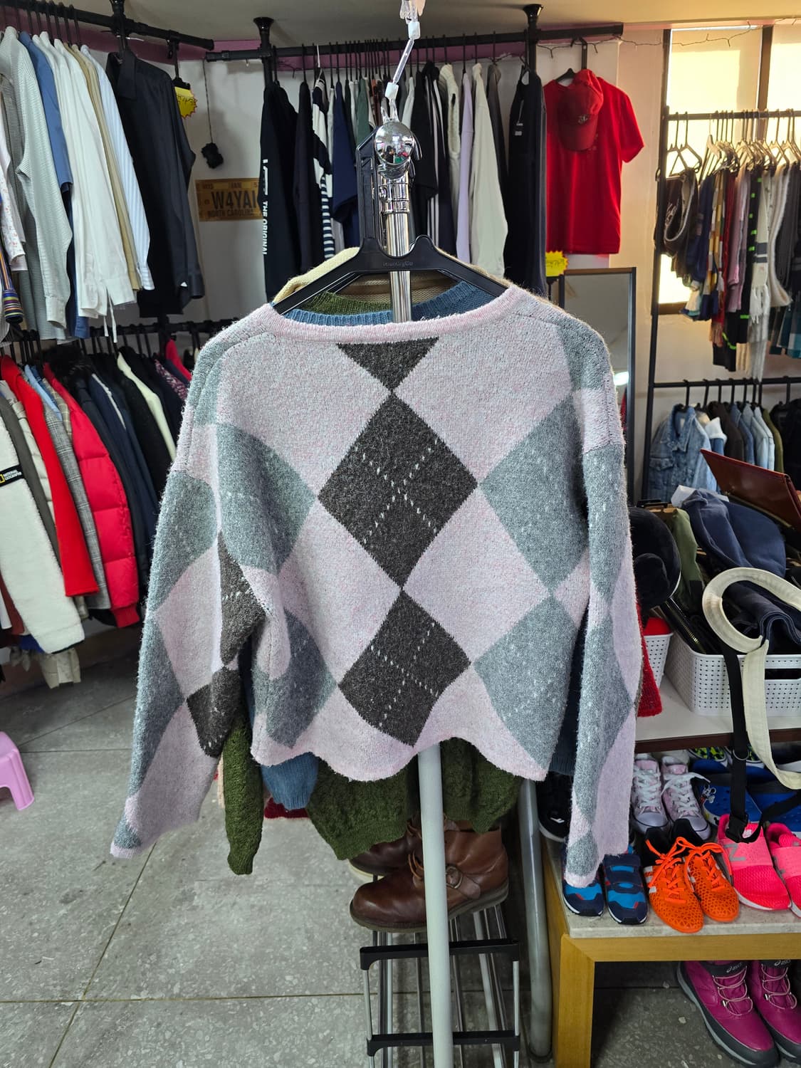 트렌드콜렉션 다이아몬드 패턴 숏 가디건 (1348) 상품이미지2