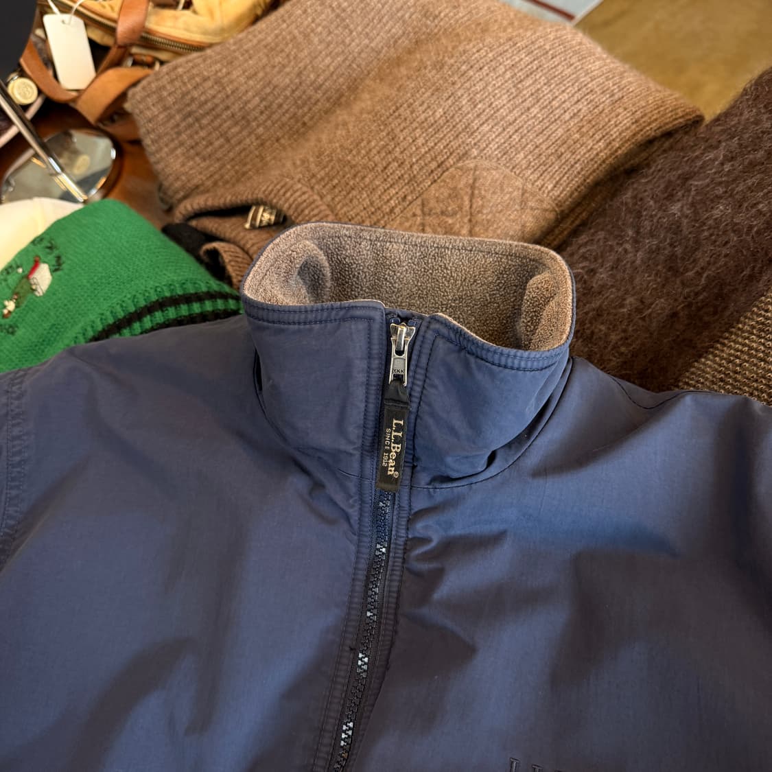 엘엘빈 네이비 웜업자켓 상품이미지3