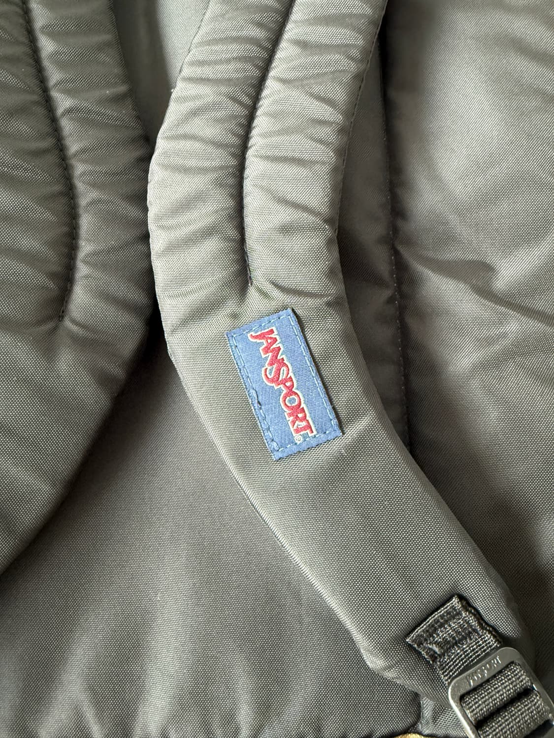 잔스포츠(JANSPORT) 베이지 백팩 상품이미지6