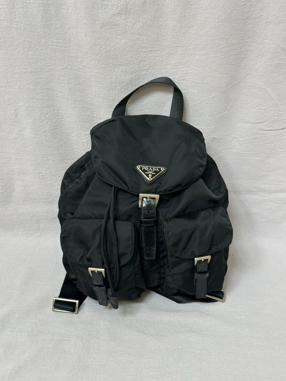 프라다 포코노 나일론 백팩 투포켓 버클 스몰 상품이미지1