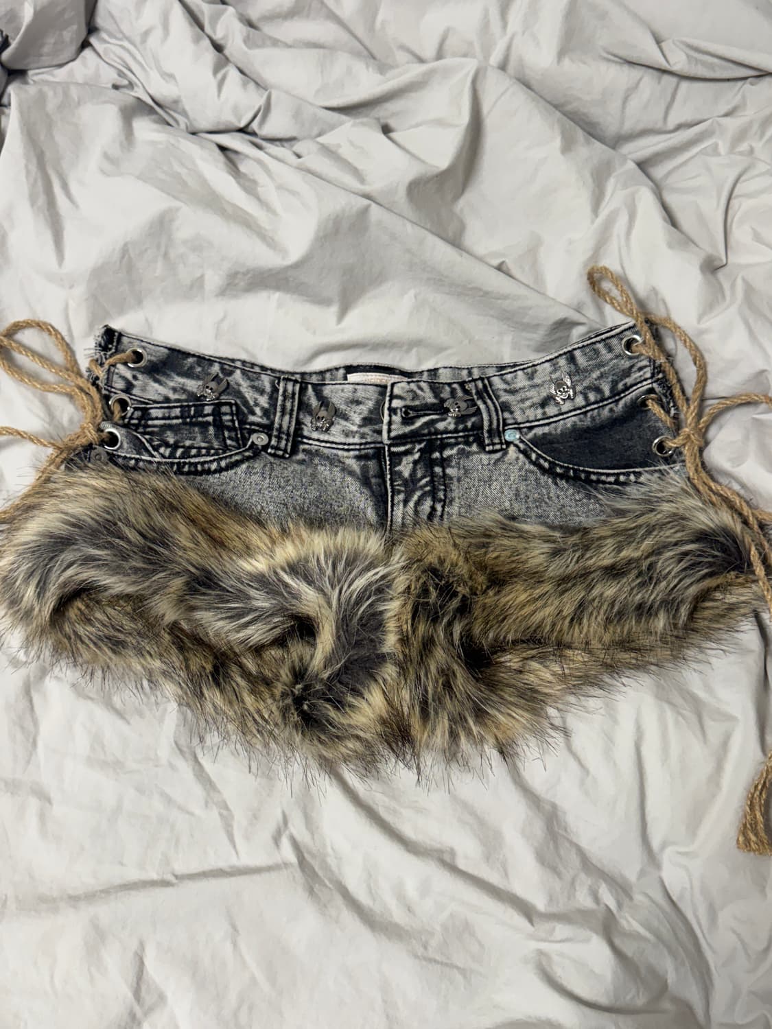 퍼 숏팬츠 퍼팬츠 흑청 반바지 데님 상품이미지1