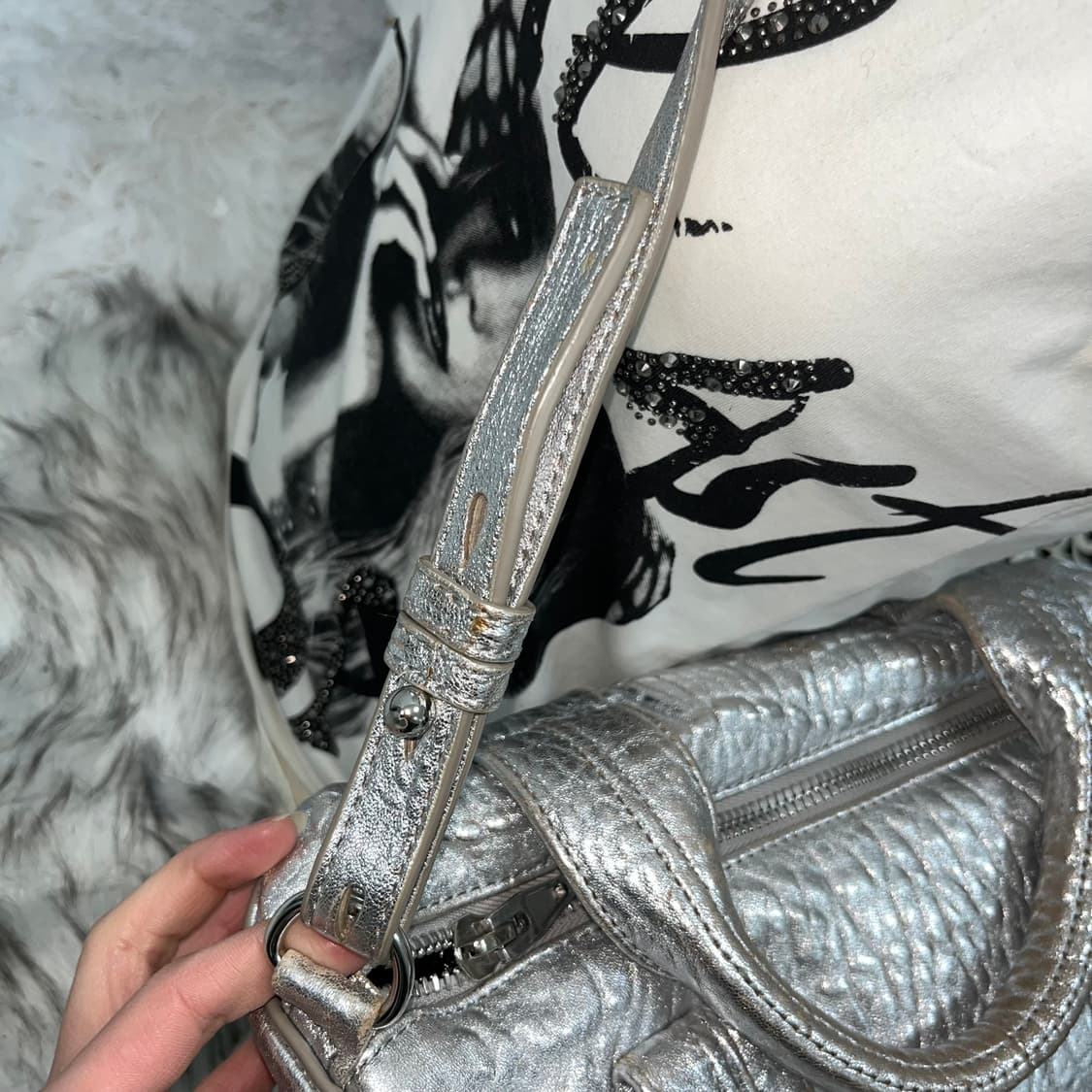 Alexander Wang 실버 레더 총알백 상품이미지3