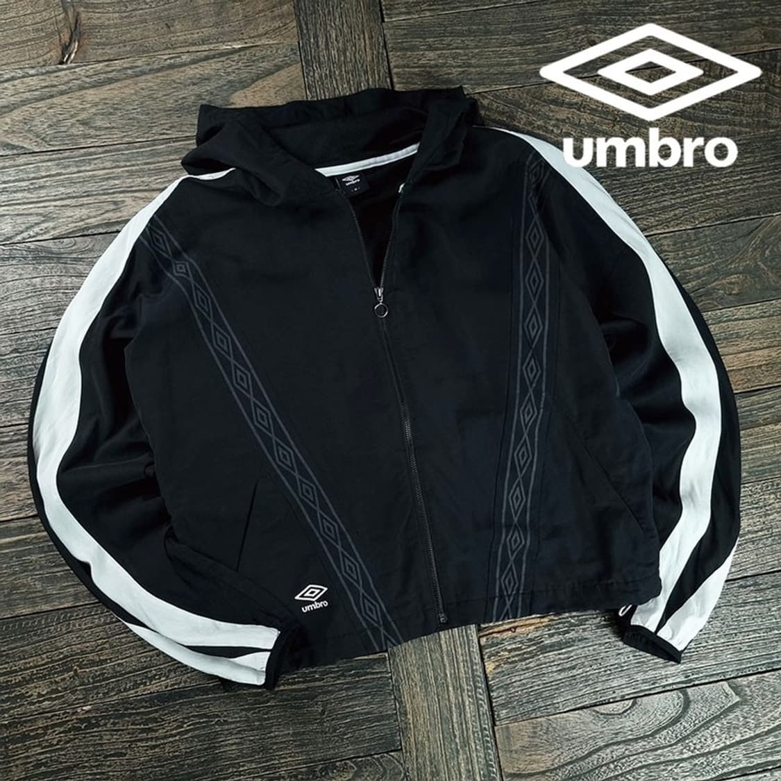 [엄브로] 오버핏 크롭 후드 바람막이 자켓 블랙 M19619 상품이미지1