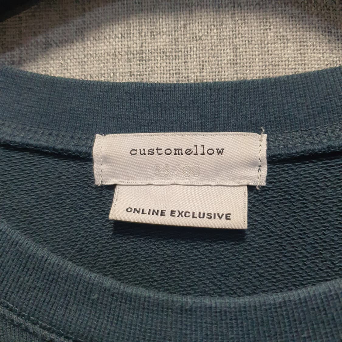 커스텀멜로우 새드스마일 맨투맨  상품이미지5