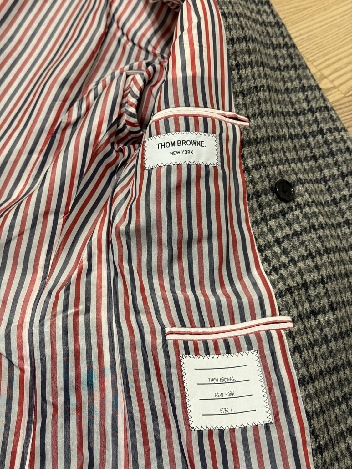 톰브라운 하운드투스 더블 코트 상품이미지7