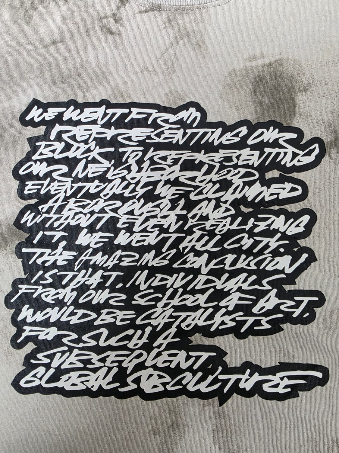 유니클로 x 퓨추라 타이다이 반팔티 M 상품이미지2