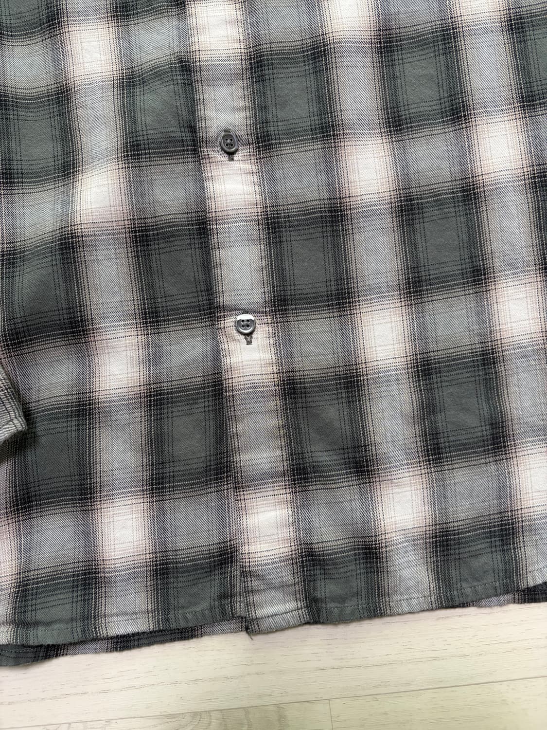 우드비 옴브레 체크 셔츠 2사이즈 판매 상품이미지5