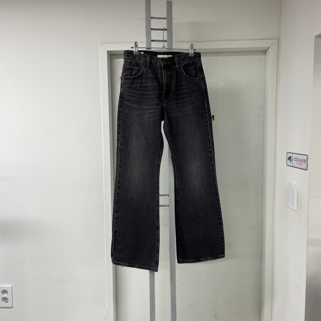 리바이스 흑청 배기 데님 팬츠 24(W) 상품이미지5