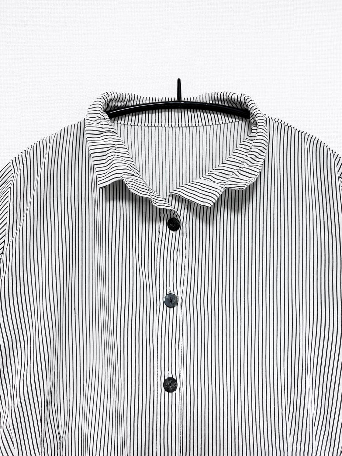 Ruffled Wire Neck Stripe Blouse – Grey 상품이미지4