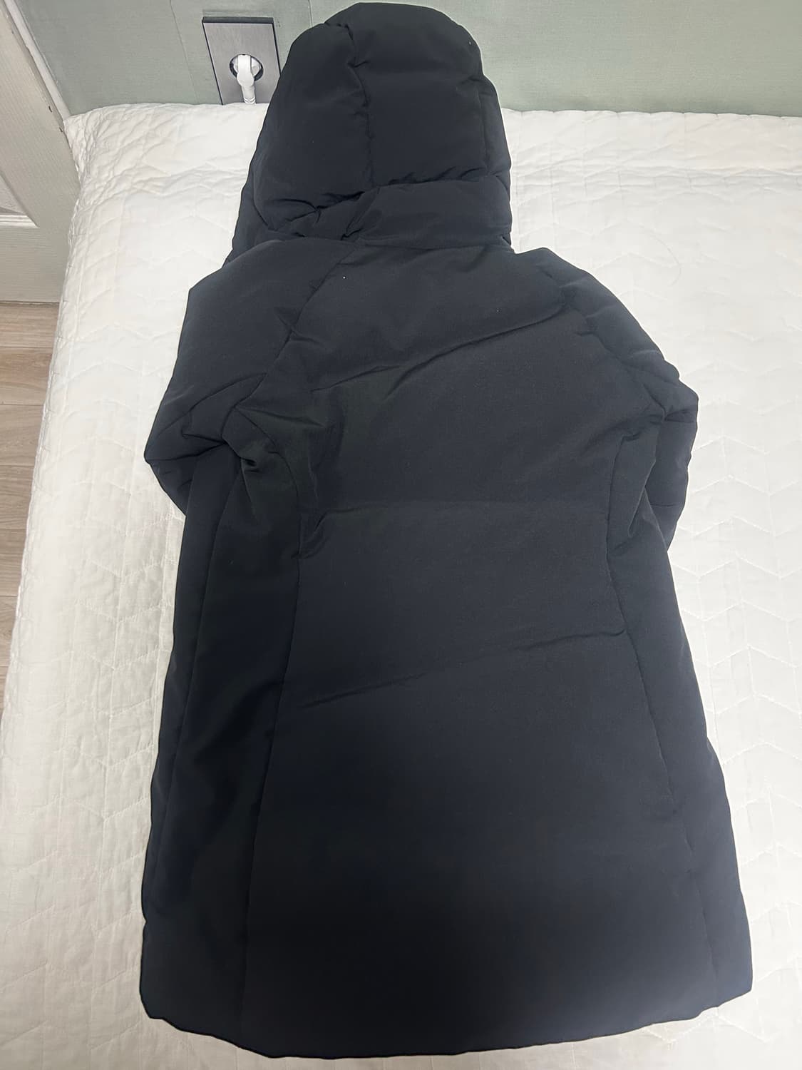 데상트 덕다운 패딩 블랙 상품이미지2