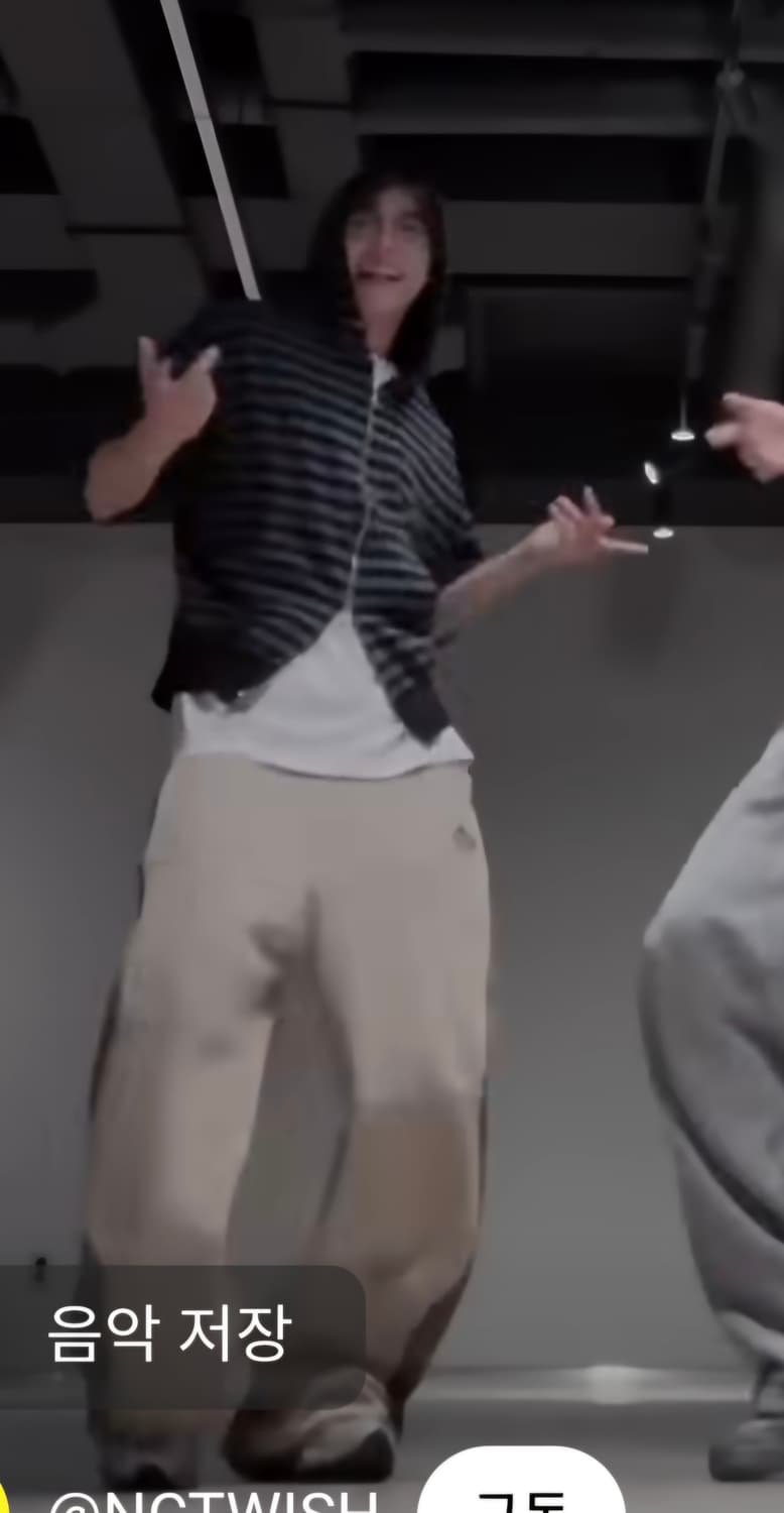 언타이틀 스트라이프 후드집업 상품이미지5