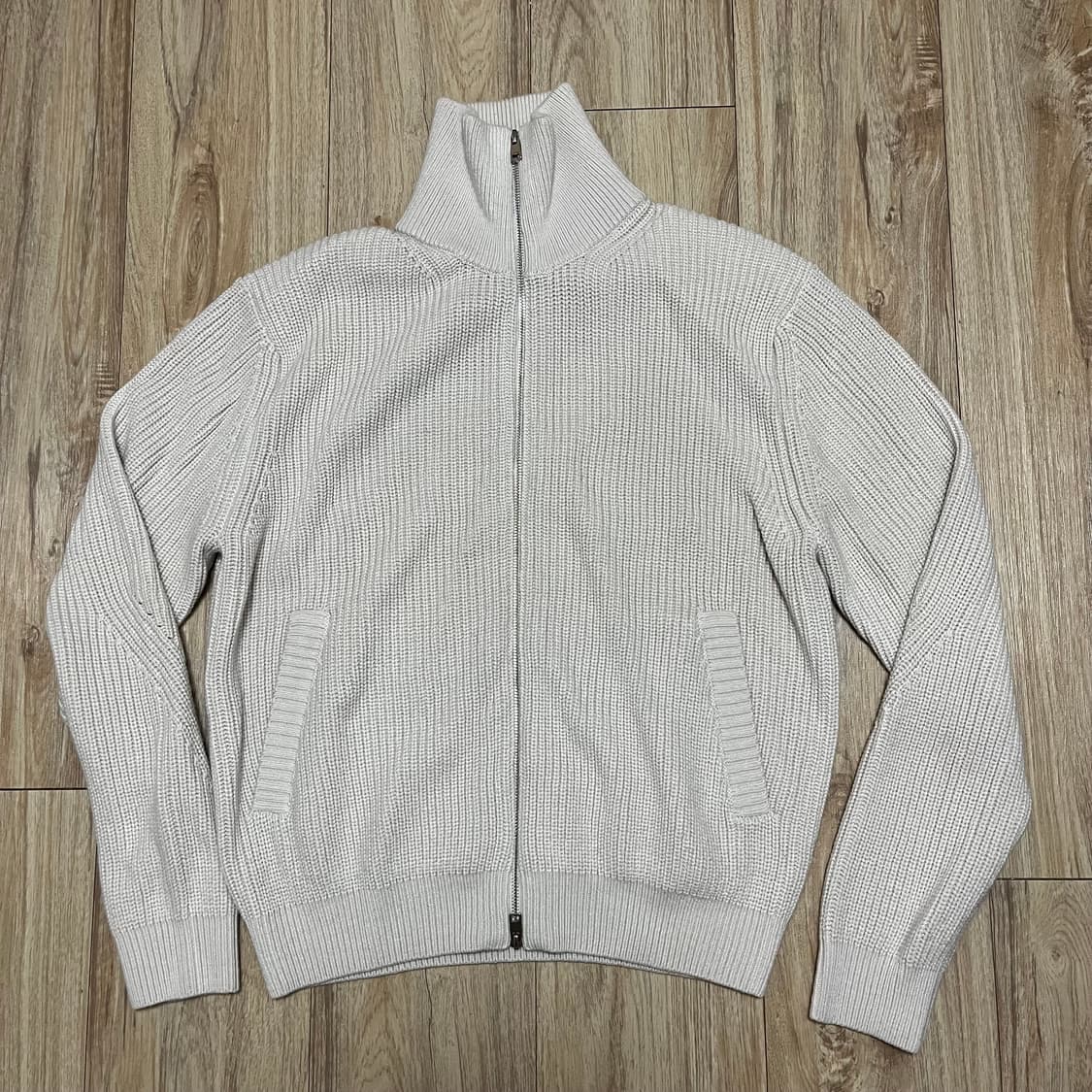 인템포무드 오블리크 라인 메리노 울 풀 집업_아몬드밀크 XL 상품이미지1