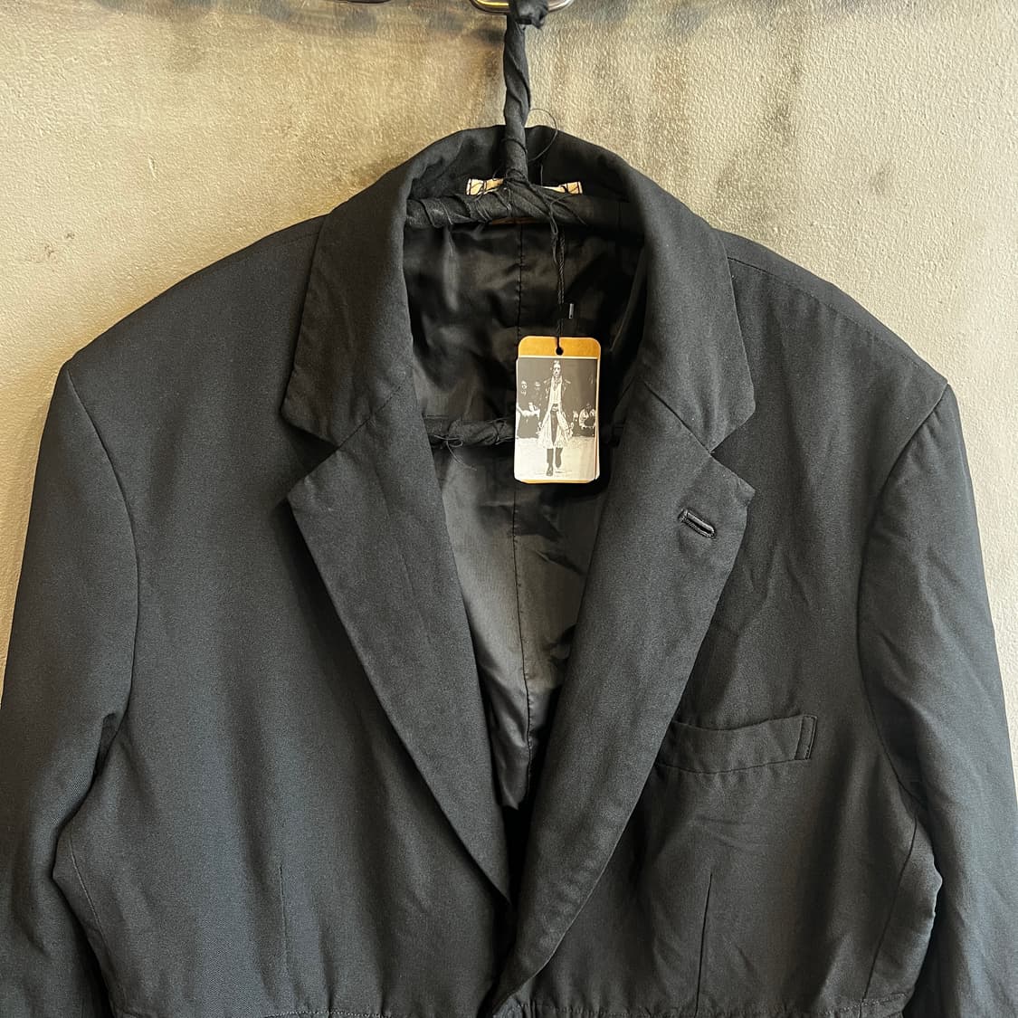 20ss 꼼데가르송 옴므 플러스 컷아웃 자켓 상품이미지5