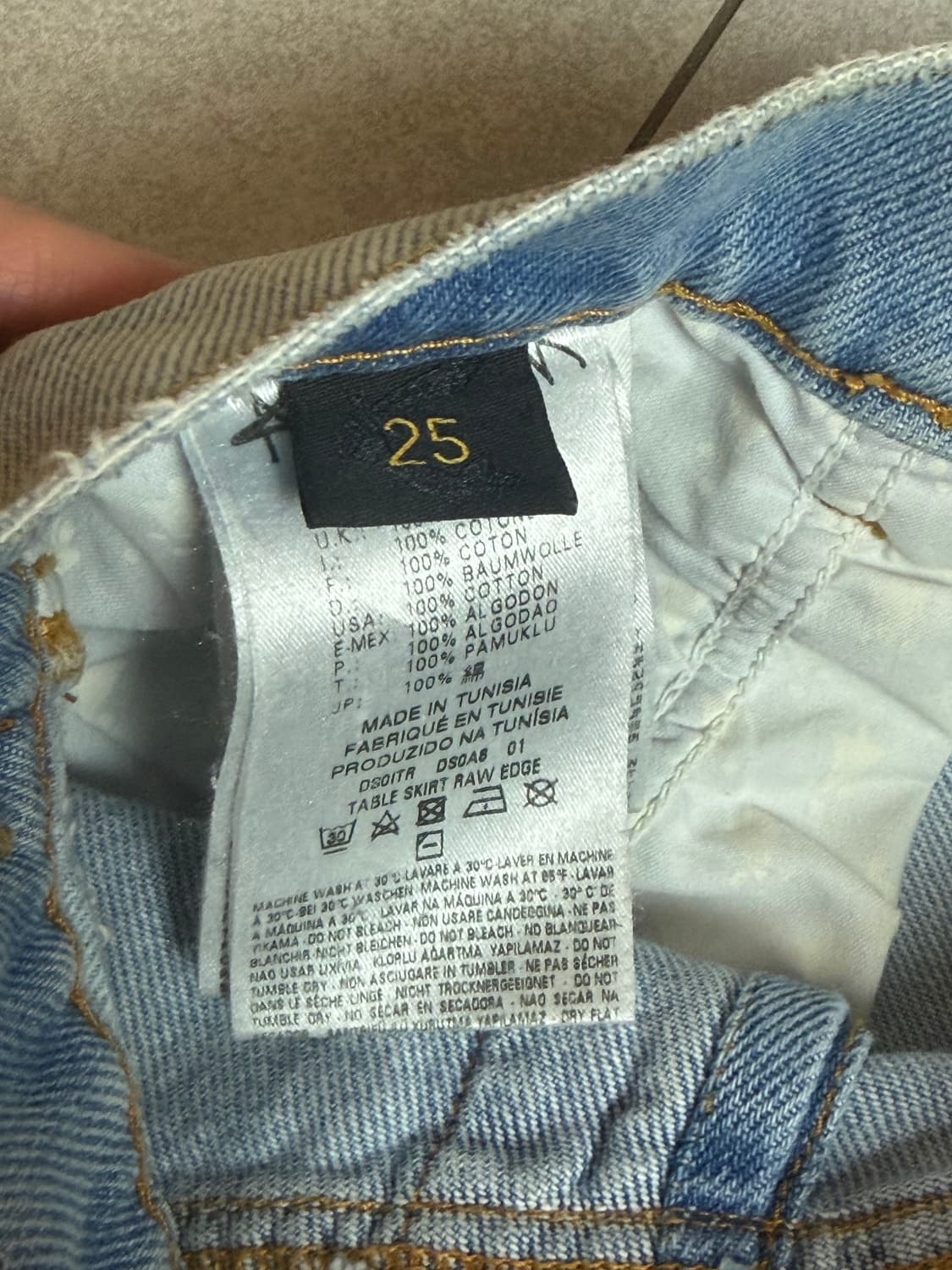 비비안웨스트우드 컷팅 데님 스커트 25 상품이미지9