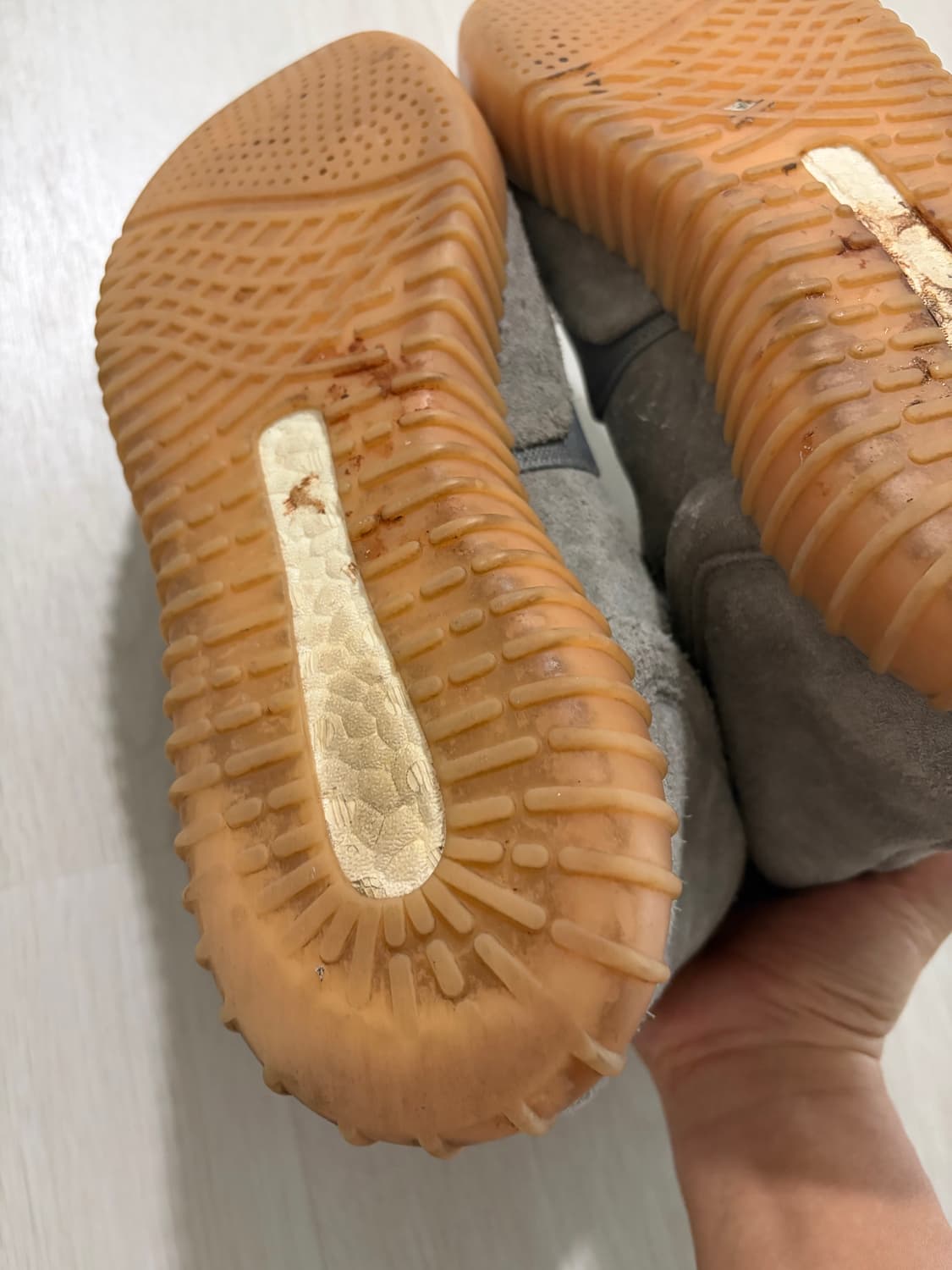 Yeezy boost 750 280 사이즈 팝니디 상품이미지6