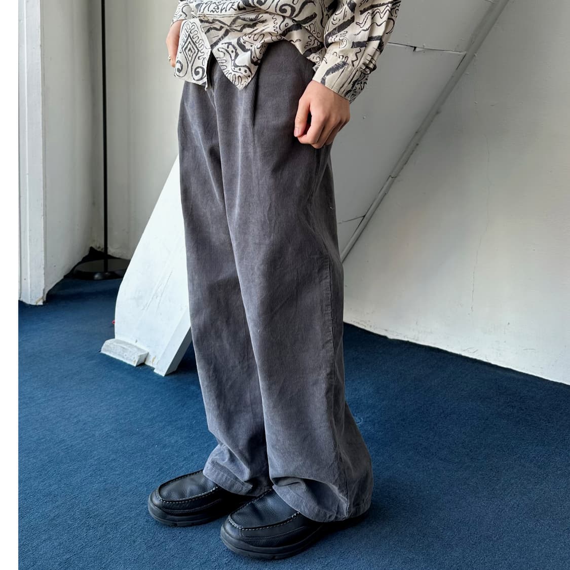 1tuck corduroy wide trouser 상품이미지1