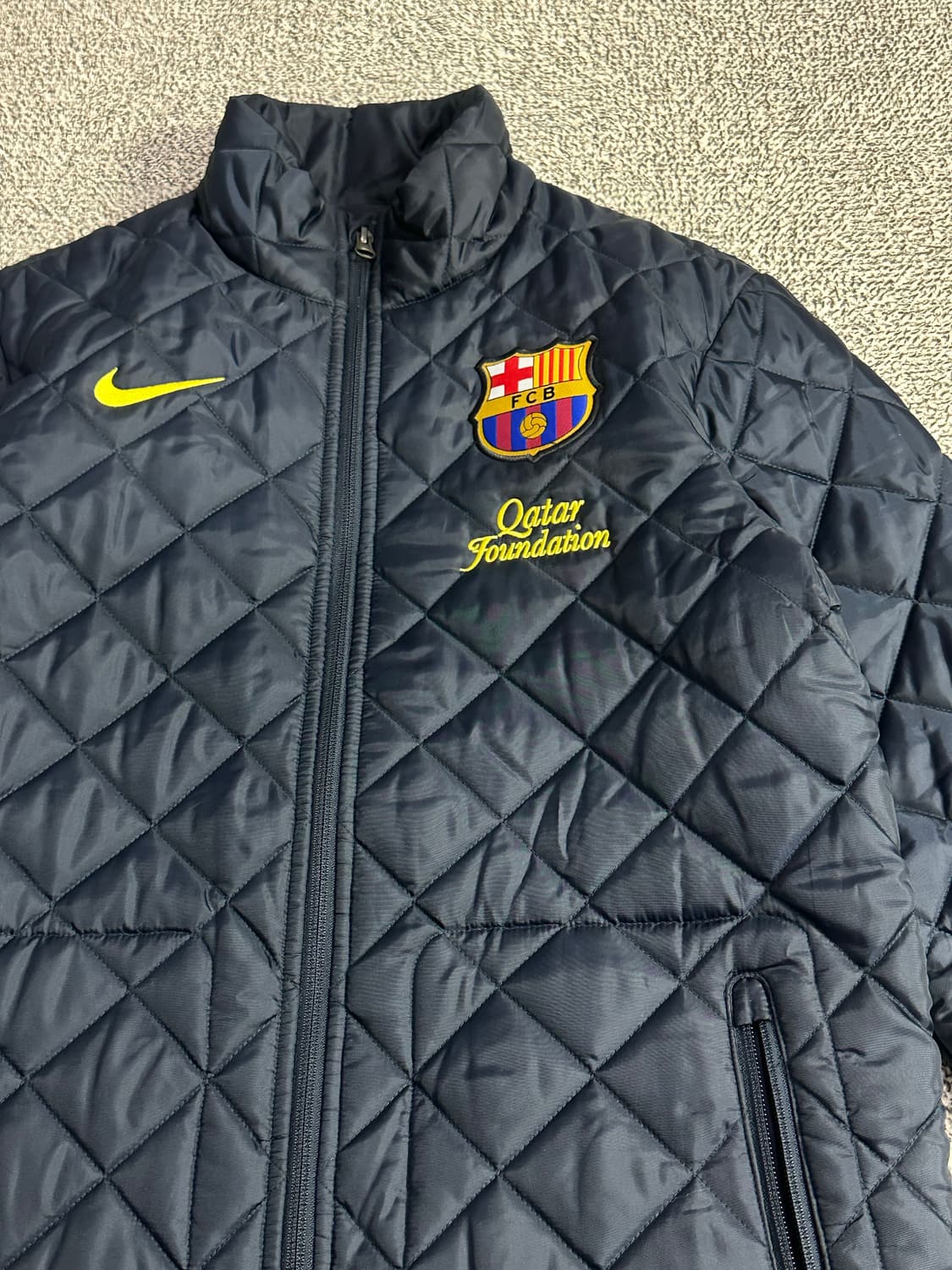 나이키 FC 바르셀로나 패딩 점퍼 상품이미지2