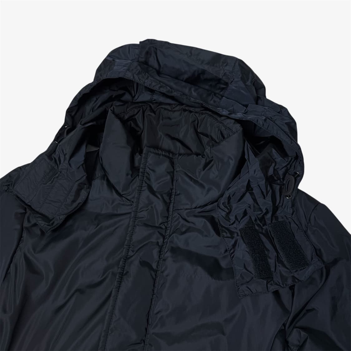 (44) 프라다 경량패딩 네이비 상품이미지4