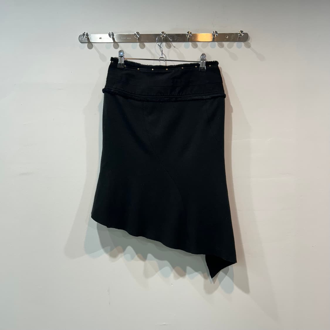블랙 언발 랩 스커트 상품이미지5