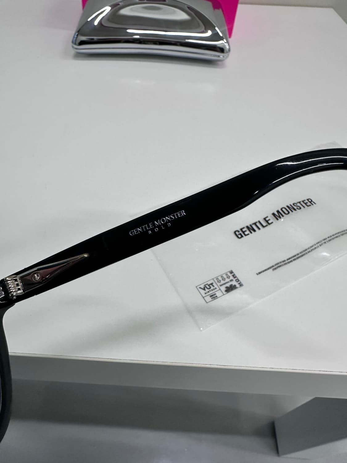 젠틀몬스터 본조 01 블랙 상품이미지4