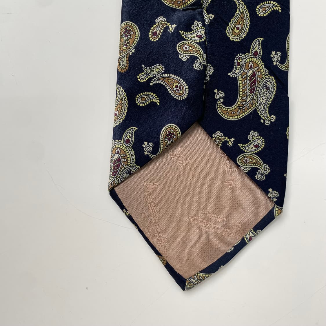 아쿠아스큐텀 페이즐리 정품 명품 넥타이 실크100 상품이미지7