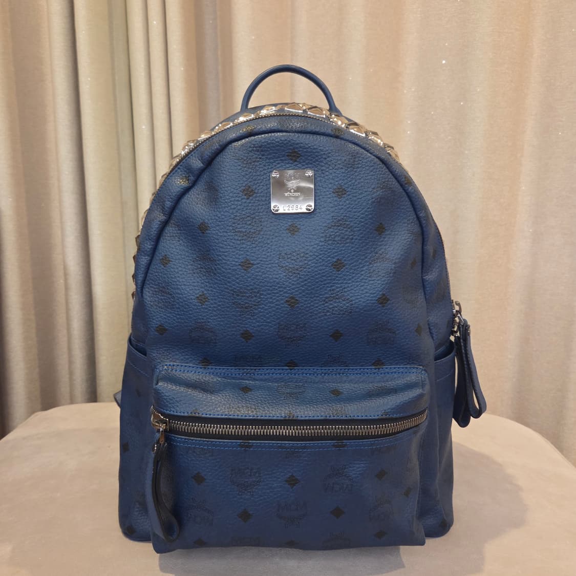 mcm 비세토스 스터드 백팩 상품이미지1