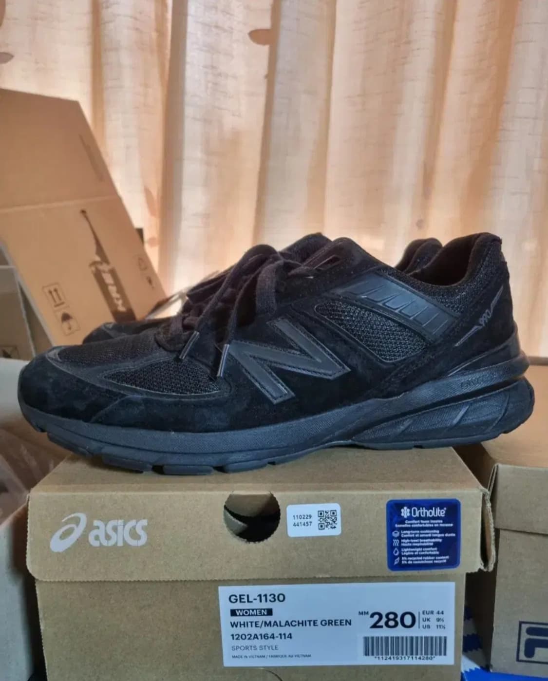 뉴발란스 990 v5 트리플블랙  275 상품이미지3