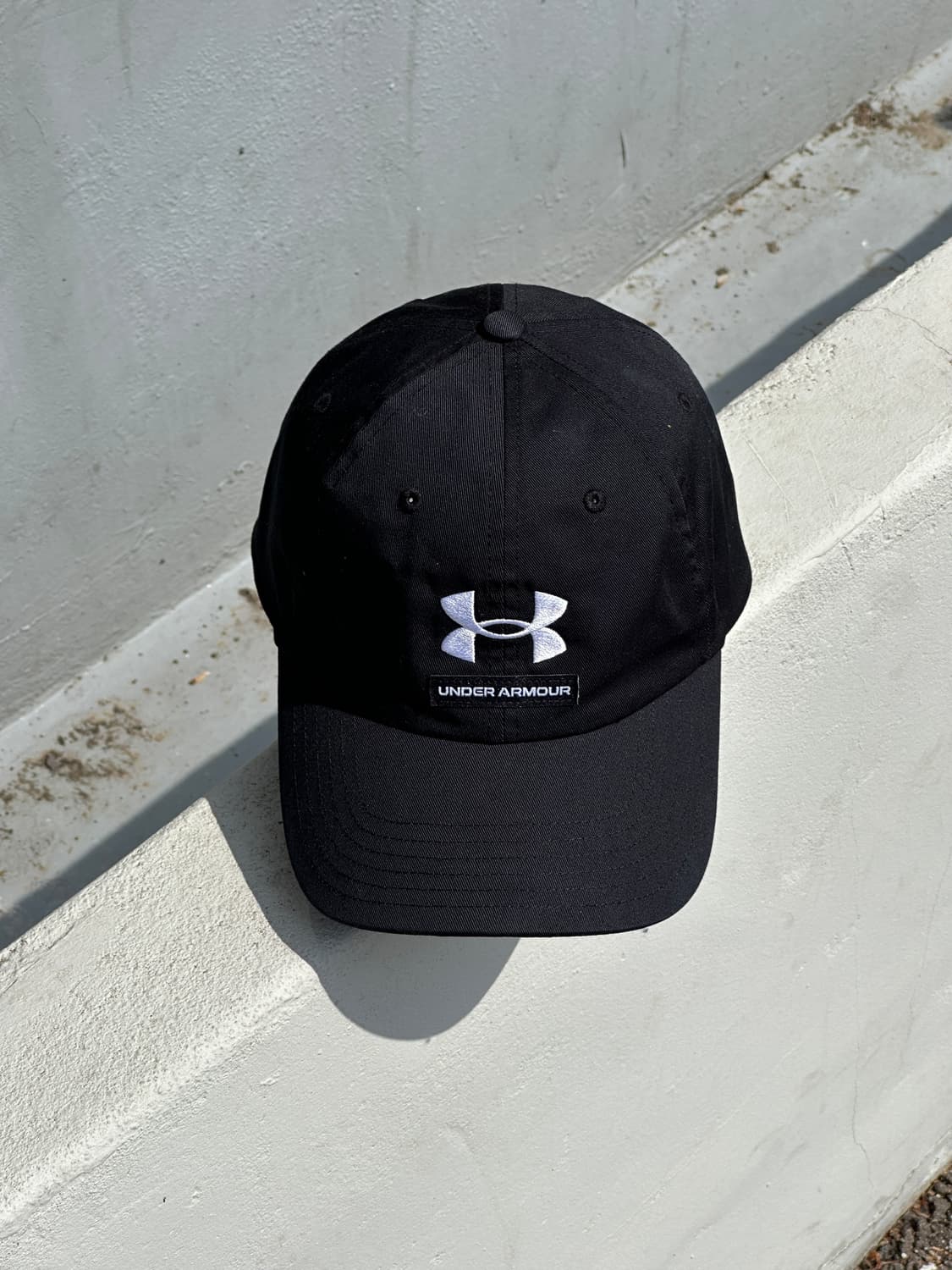 [F] 언더아머 로고 블랙 볼캡 모자 상품이미지1