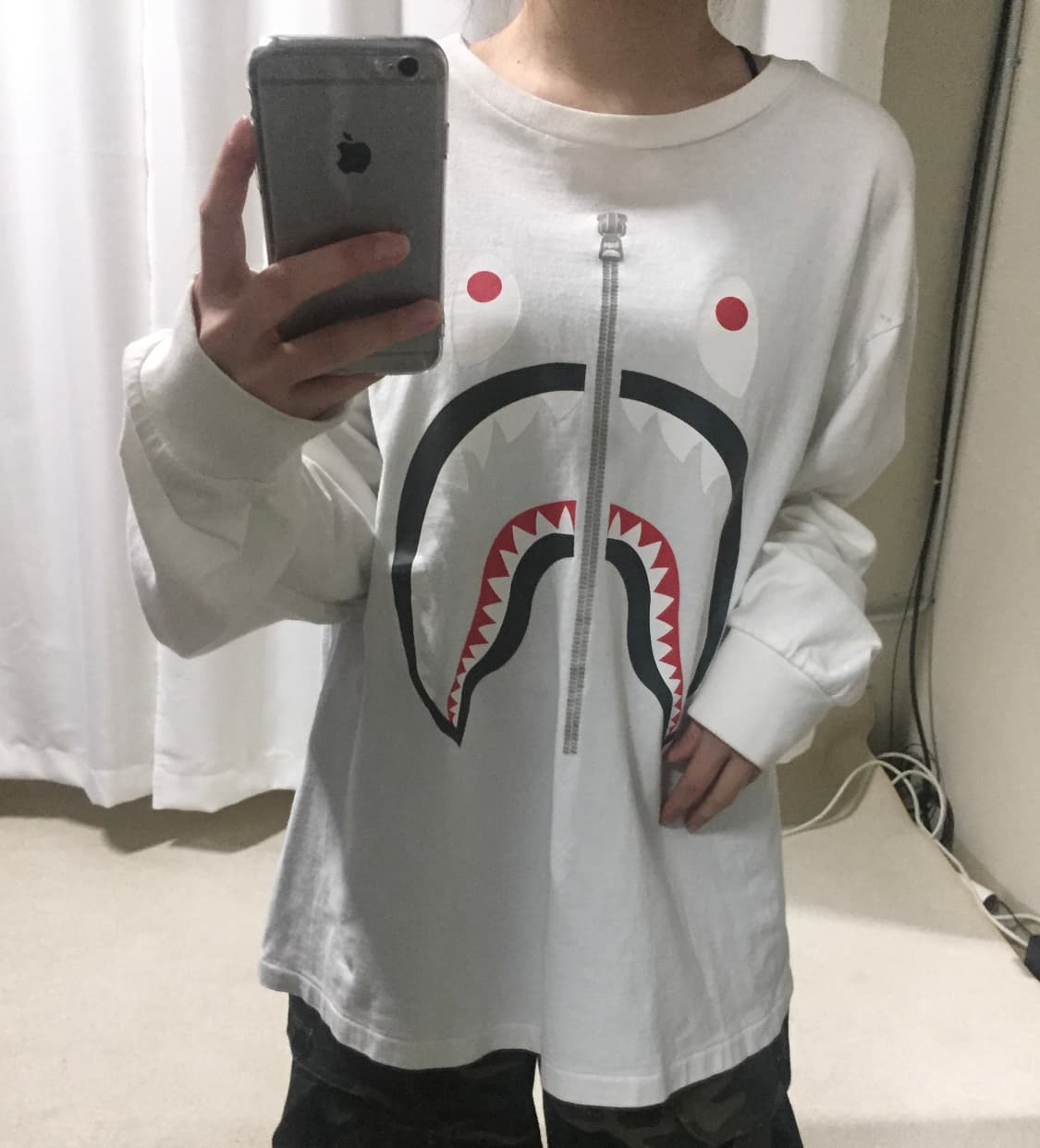 베이프 화이트 빅로고 샤크 롱슬리브 긴팔 티셔츠 상품이미지1