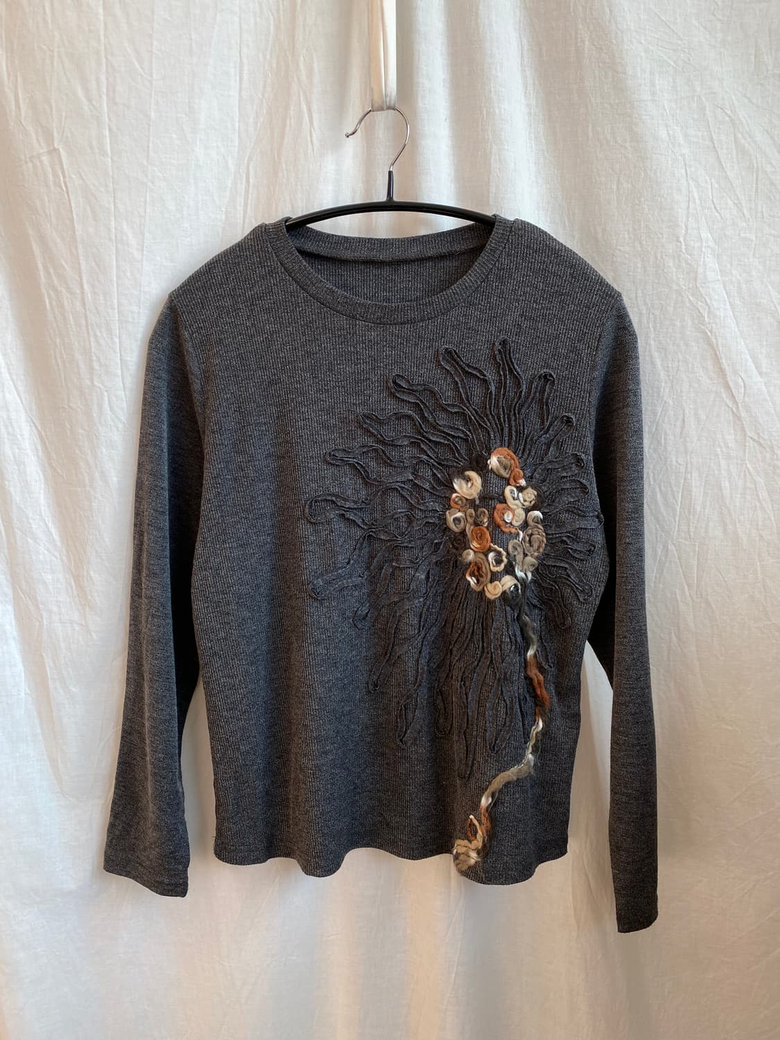 차콜 디테일 니트탑(M-L) 상품이미지1