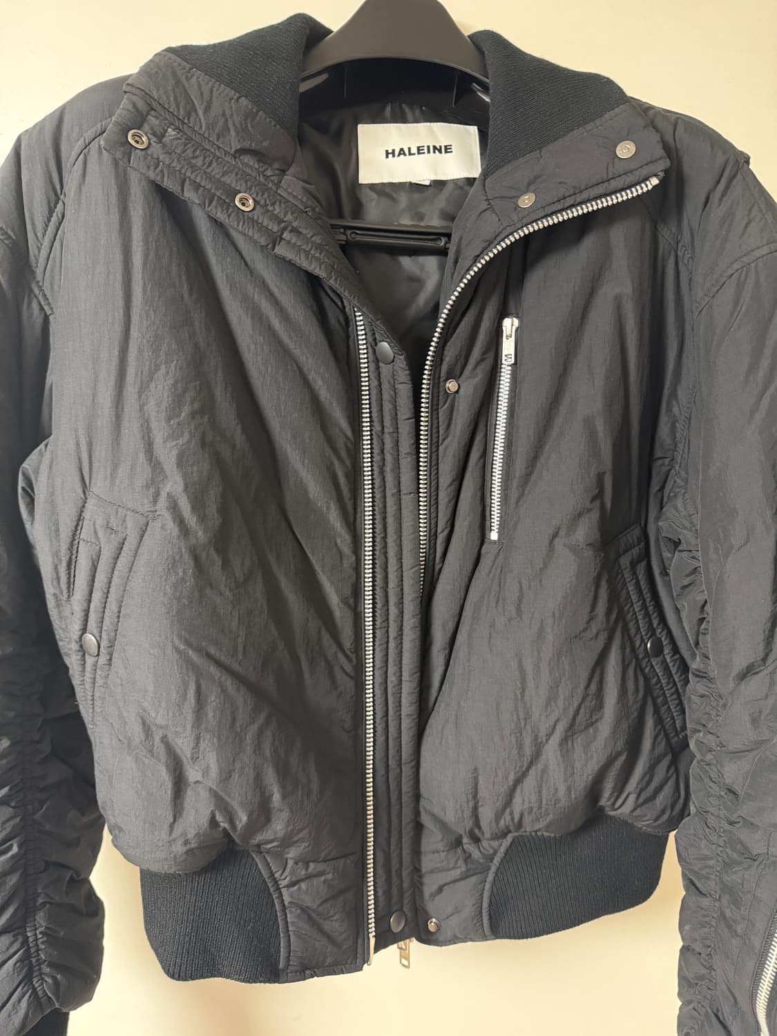 알렌느 하이넥 봄버 자켓 블랙 1 상품이미지2