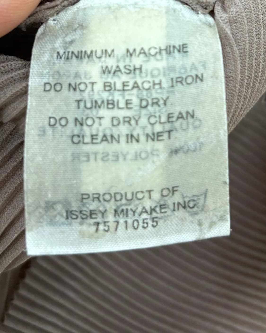 플리츠 플리즈 브라운 모크넥 플리츠 슬리브리스 상품이미지9