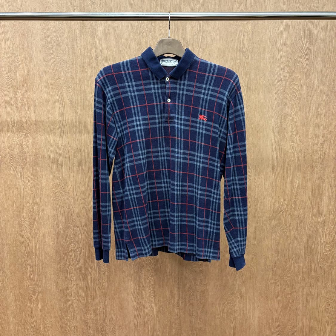 버버리 런던 코튼 PK 긴팔 티셔츠 체크 패턴 로고 자수 디테일 네이비 상품이미지2