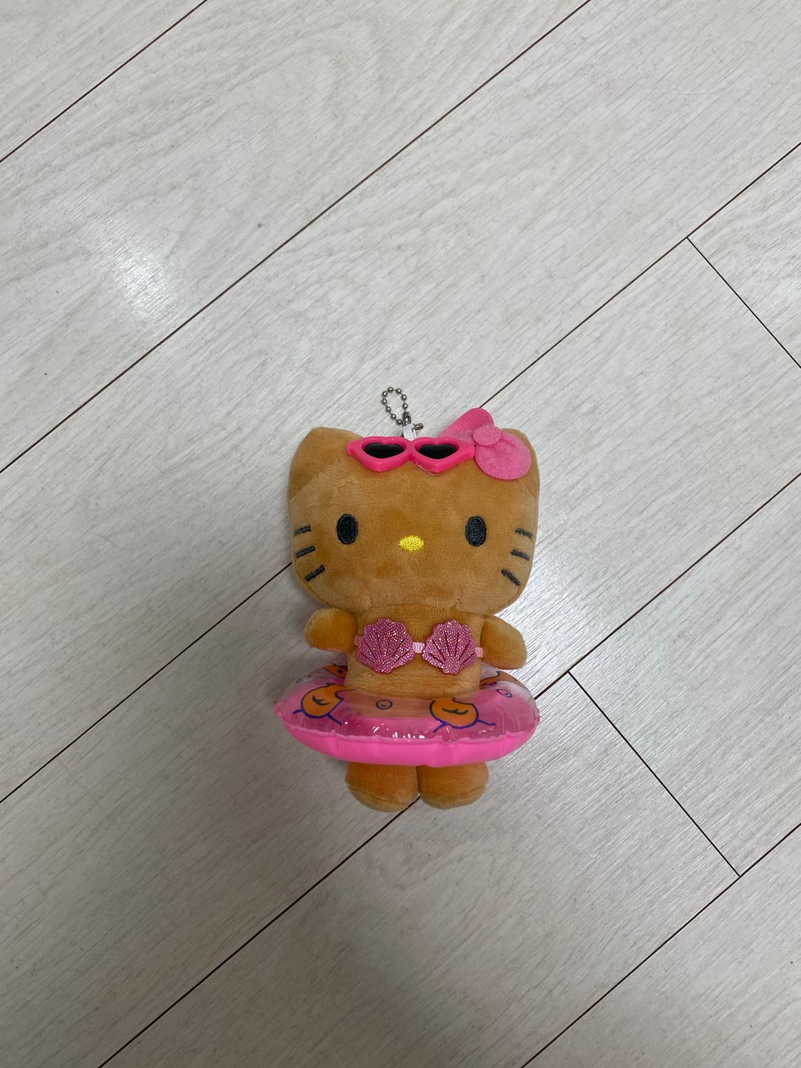 태닝 조개글리터 비키니룩 헬로키티 키링 상품이미지2