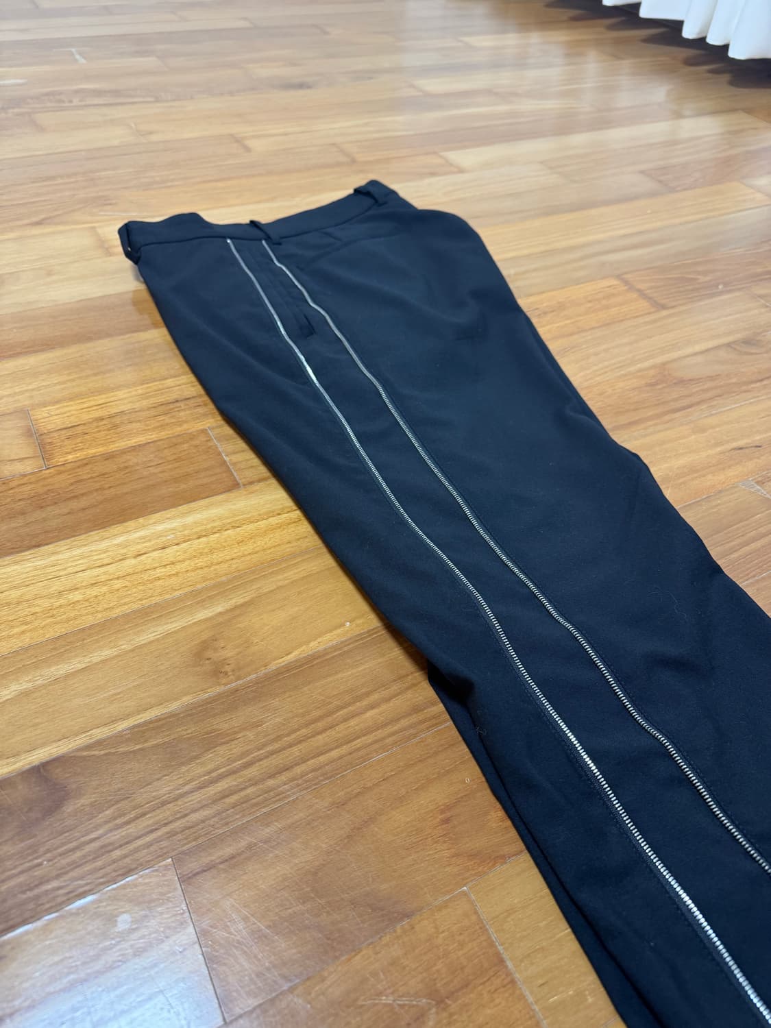 준지 사이드지퍼 슬랙스 44사이즈 판매합니다. 상품이미지1