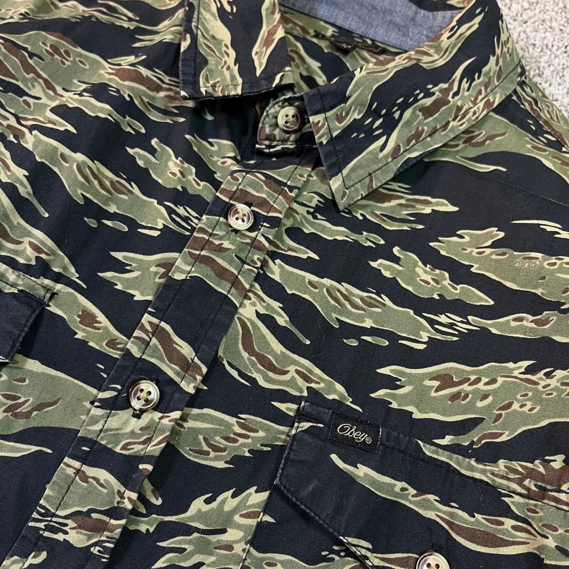 오베이 타이거 카모 셔츠 상품이미지2