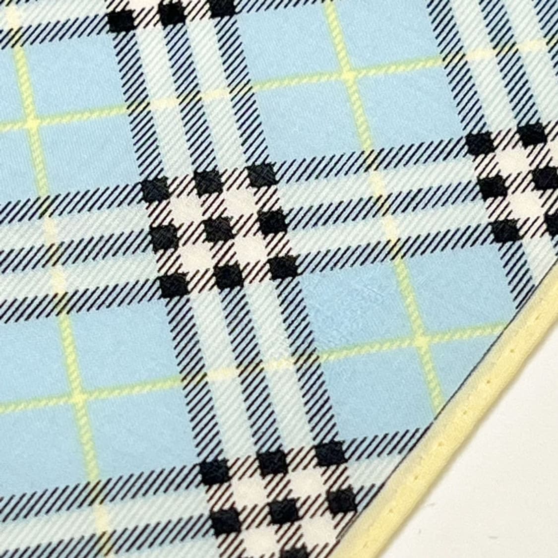 (새상품) burberry /버버리 쁘띠스카프 손수건 상품이미지4
