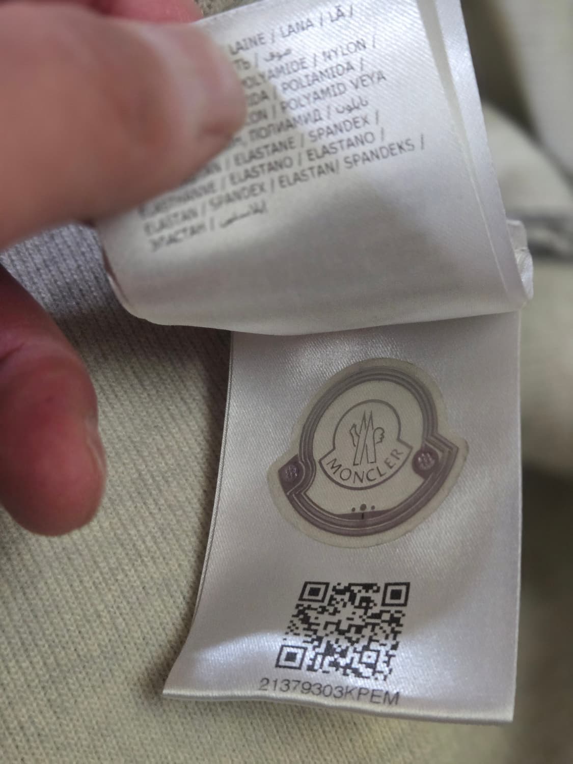 몽클레어 남성 마글리온 트리콧 스타 로고 니트 (그레이)/105사이즈 상품이미지6