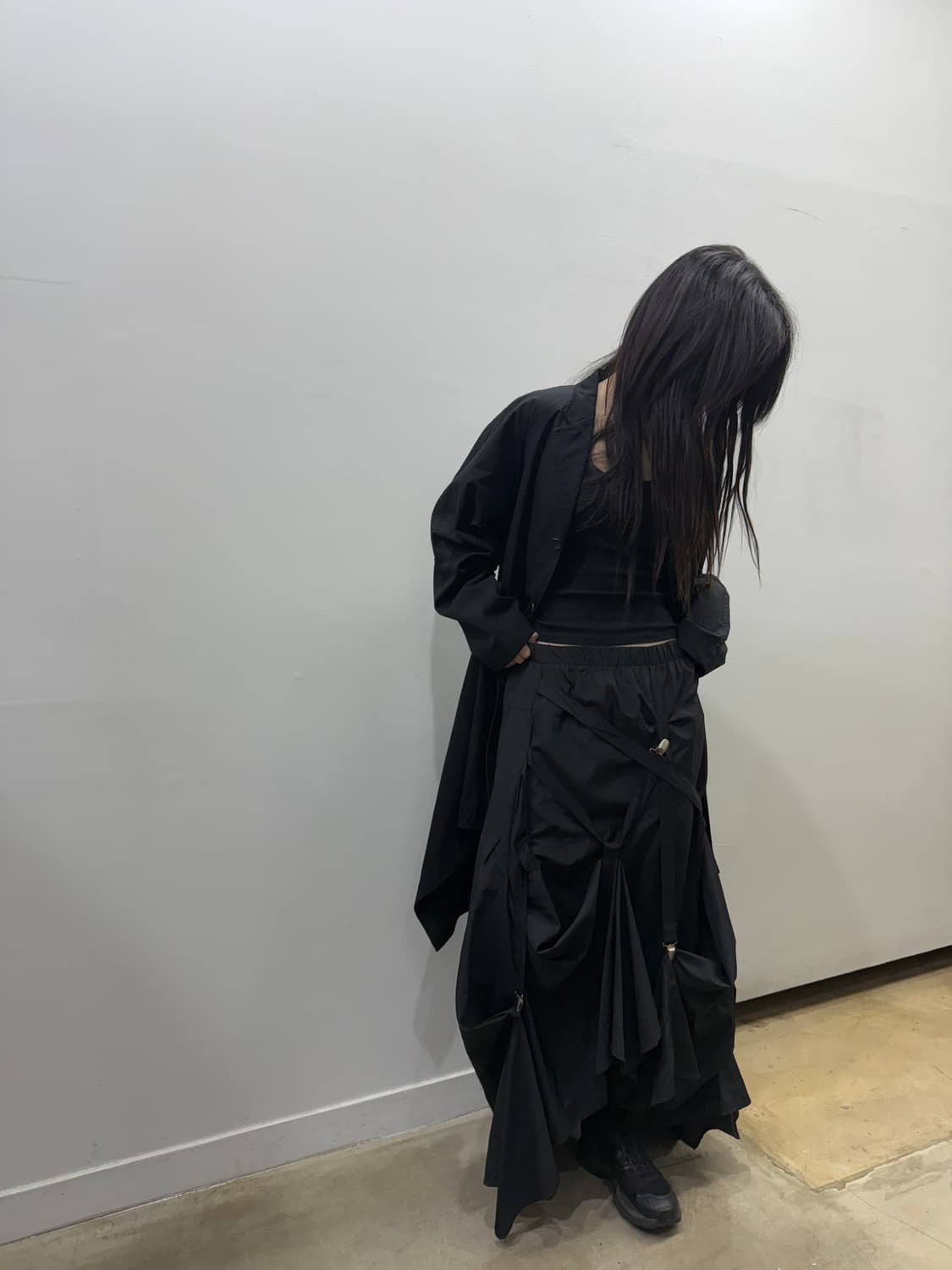 본디지 디테일 밴딩 아방가르드 롱 스커트 상품이미지9