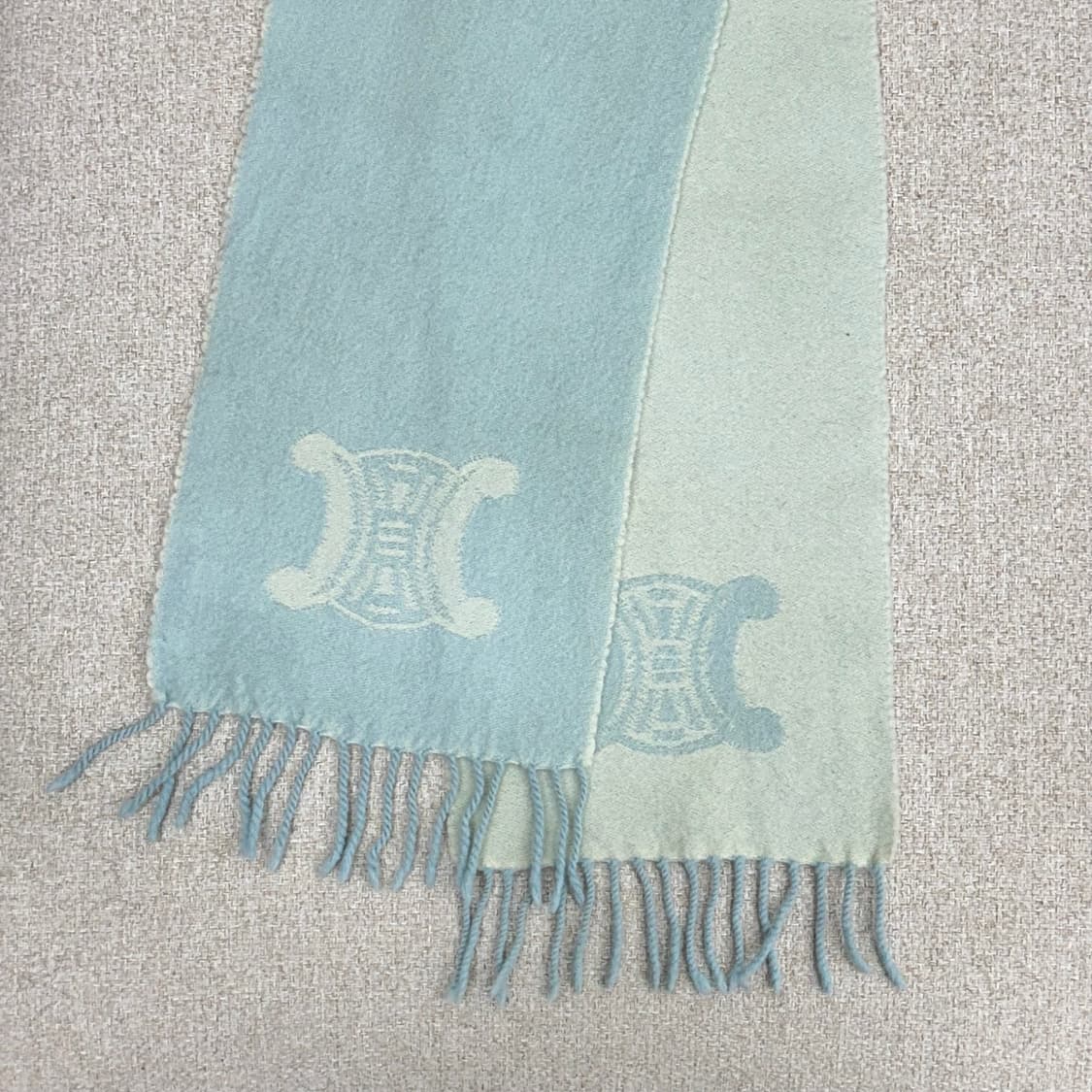 셀린느 트리오페 머플러 상품이미지2