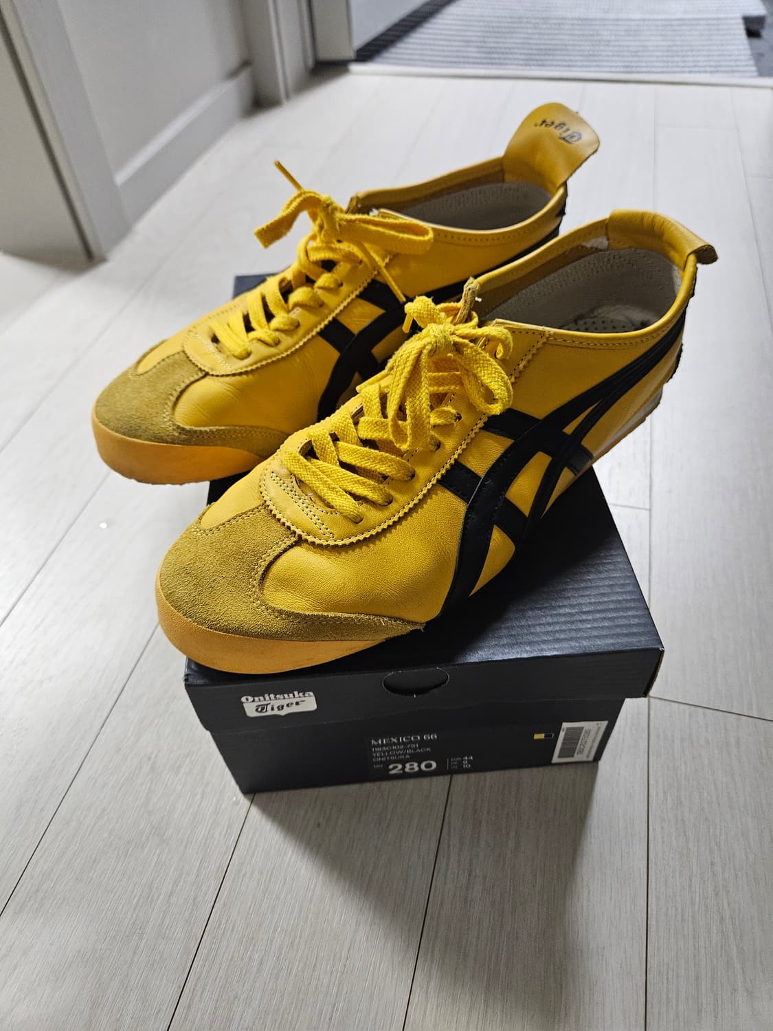 오니츠카 타이거 멕시코66 옐로우 블랙 280 상품이미지1