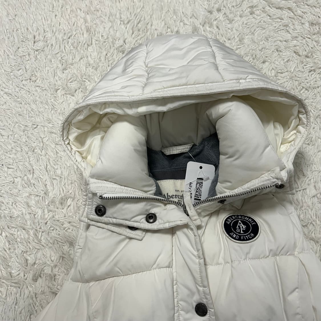 Abercrombie Ivory Padded Vest 상품이미지5