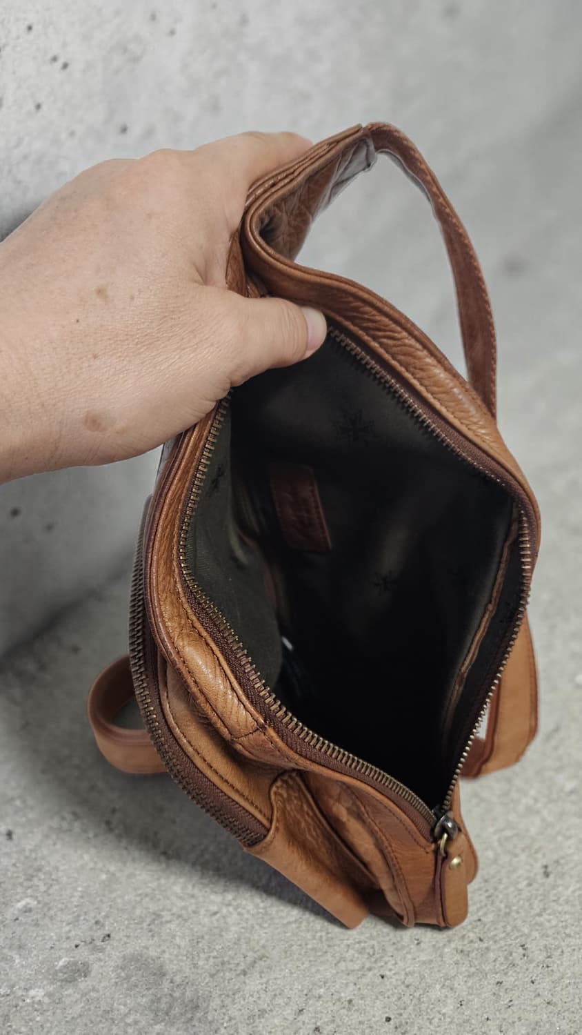 Tough Worker 가죽 슬링백 브라운 상품이미지6