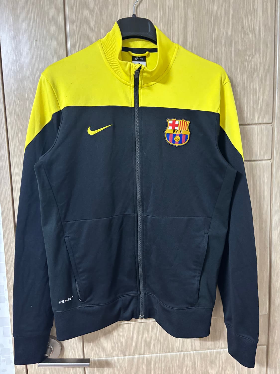 나이키 바르셀로나 트랙탑 져지 상품이미지1