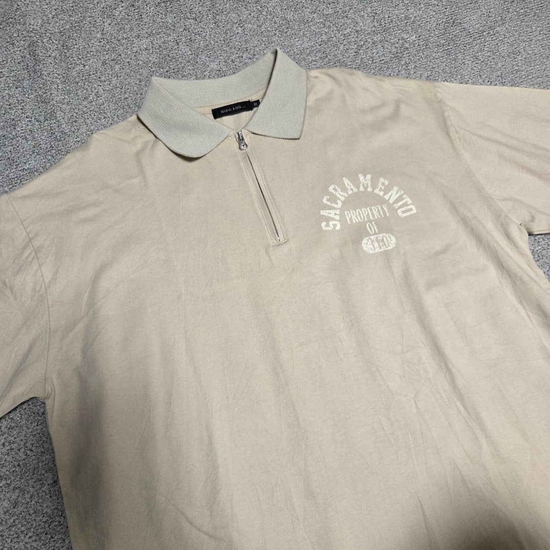 Niko And 하프 집업 반팔 티셔츠 L(100) 상품이미지2